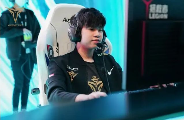 凯尔特人三 凯尔特人三